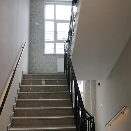 Zeromskiego 17 - Insel